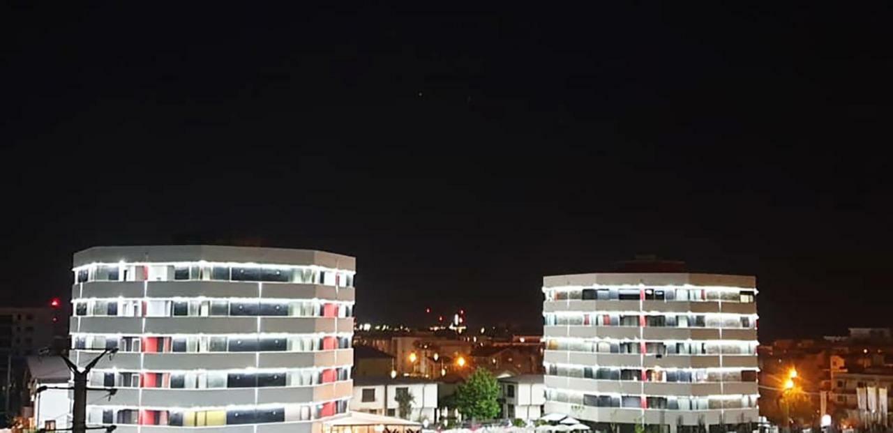 Donny Luxury Apartment Năvodari 외부 사진
